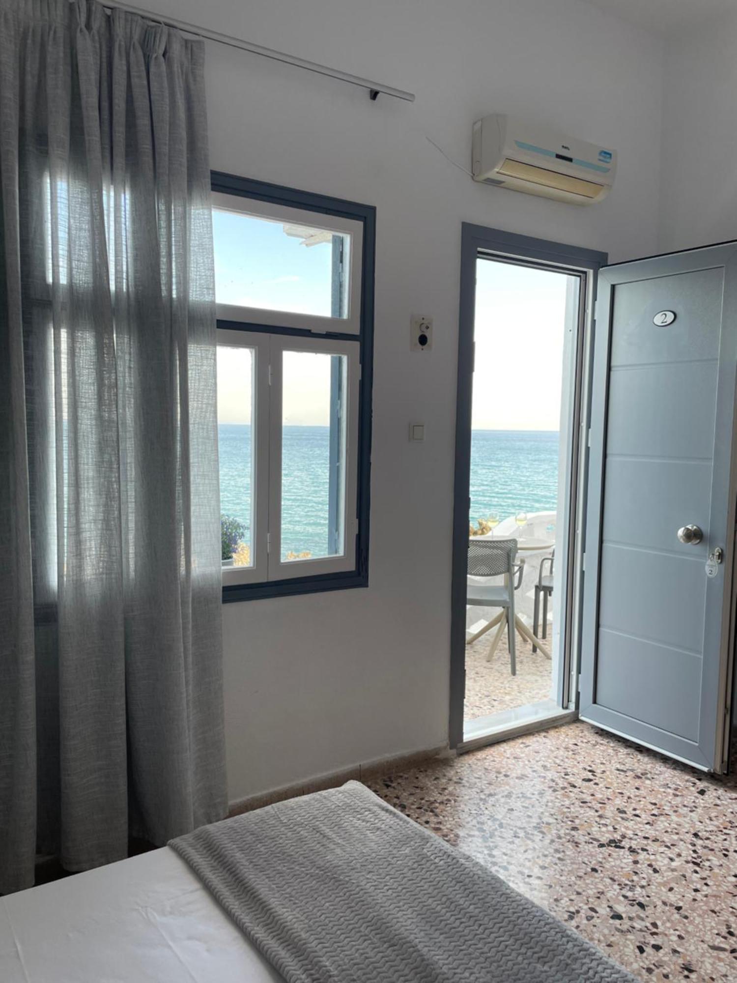 Chrisopetro Rooms Marathókambosz Kültér fotó