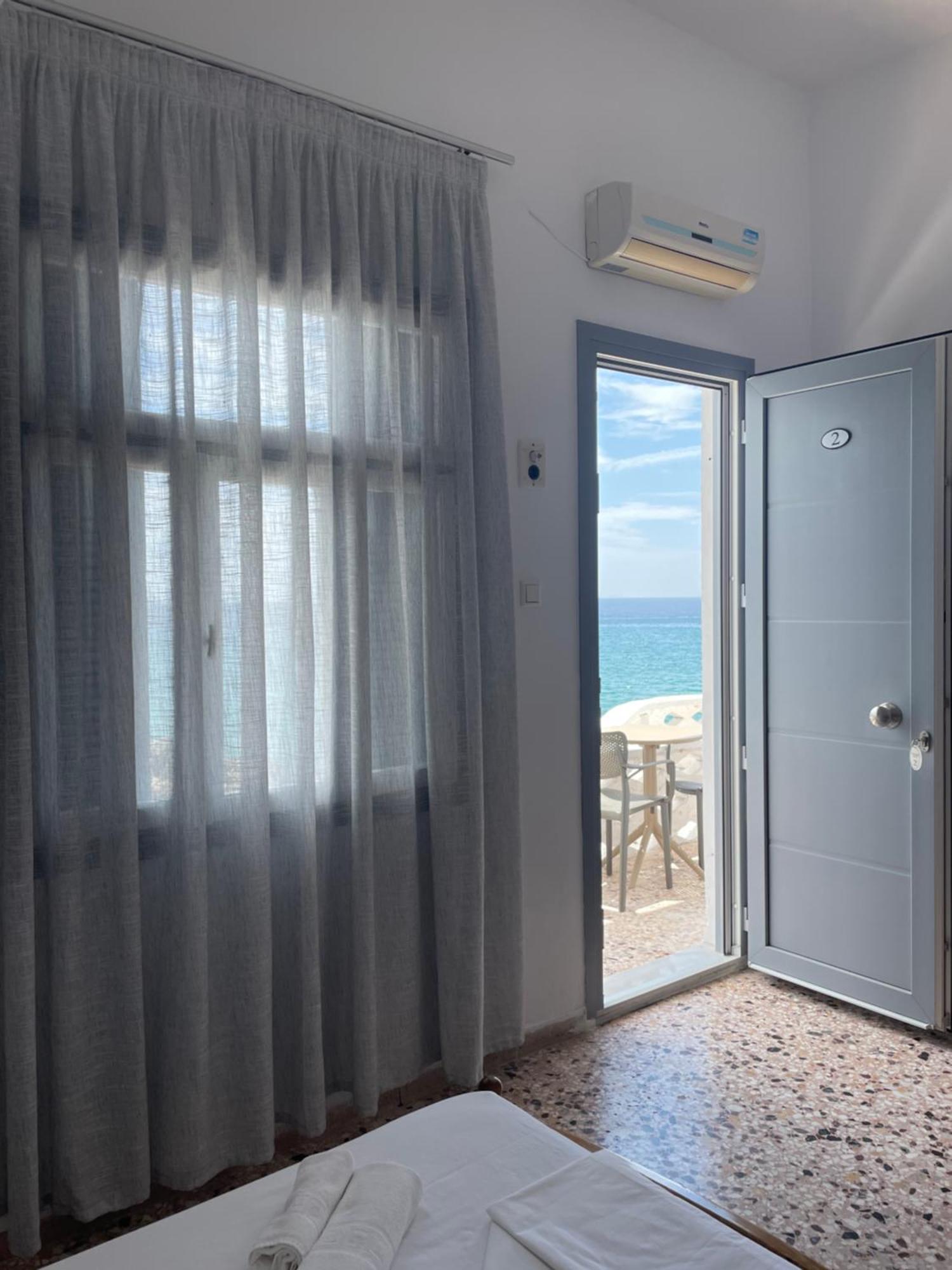 Chrisopetro Rooms Marathókambosz Kültér fotó