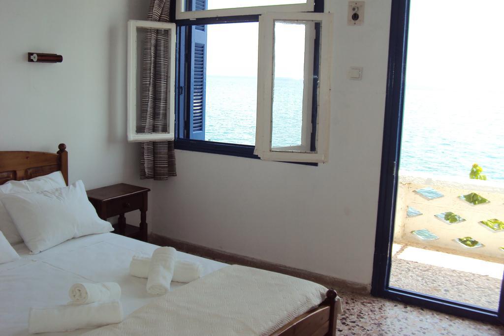 Chrisopetro Rooms Marathókambosz Kültér fotó